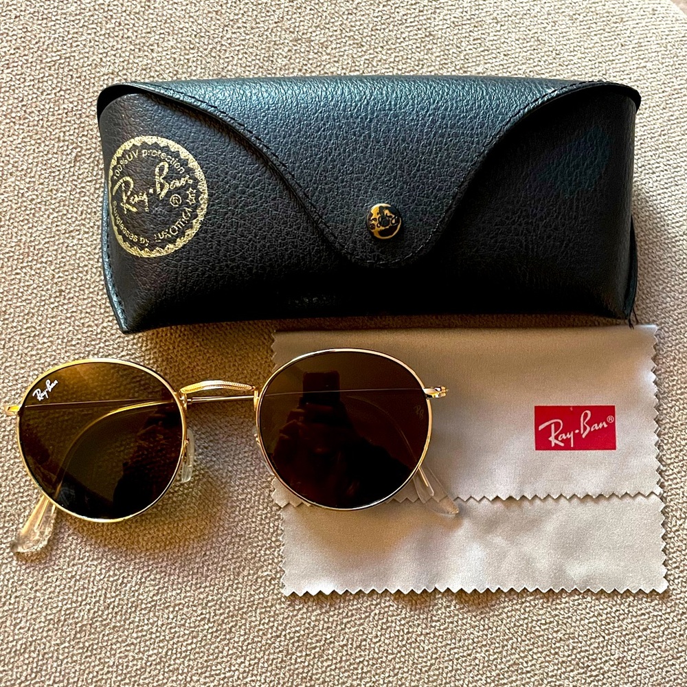 Rayban Circle Sunglasses & Case